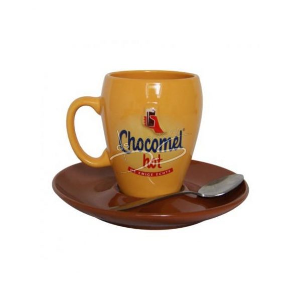 Chocomel hot kop en schotel